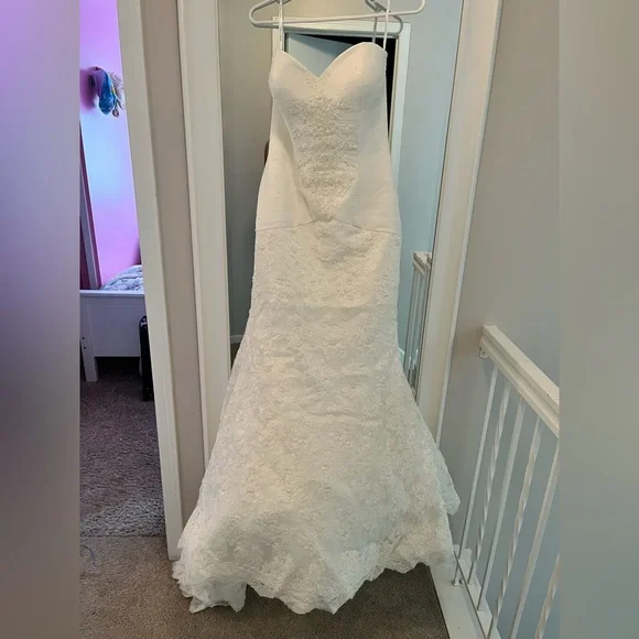 mermaid oleg cassini wedding dress Oleg Cassini, Beaded scroll and lace mermaid wedding dress New Wedding Dress  Save 53%